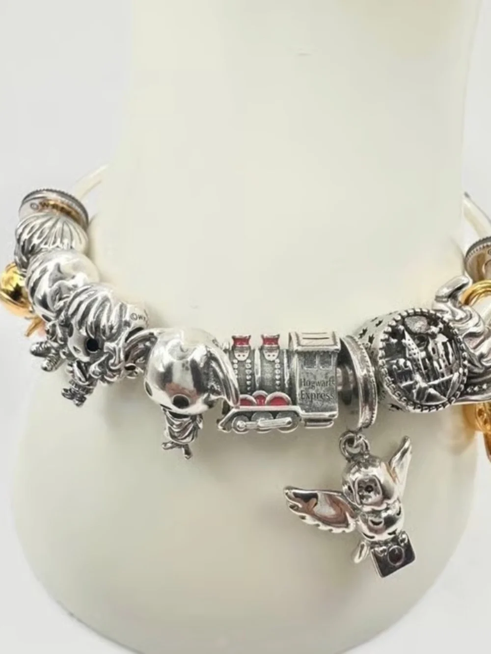 Pandora Pandora Harry Potter Round HP Charm S925 ALE Sterling ParinaSilver Charm